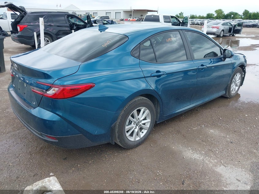 2025 Toyota Camry VIN 4T1DAACK0SU615303 IAAI salvage auction — FRONT END, Salvage Title, sold $10,100 on 2026-07-31 (photo 4)