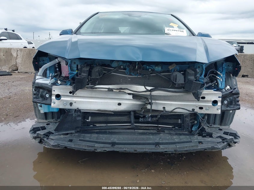 2025 Toyota Camry VIN 4T1DAACK0SU615303 IAAI salvage auction — FRONT END, Salvage Title, sold $10,100 on 2026-07-31 (photo 6)