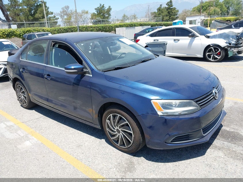2013 Volkswagen Jetta VIN 3VWDP7AJ9DM419655 IAAI salvage auction — REAR END, Salvage Title, sold $850 on 2026-07-10 (photo 1)