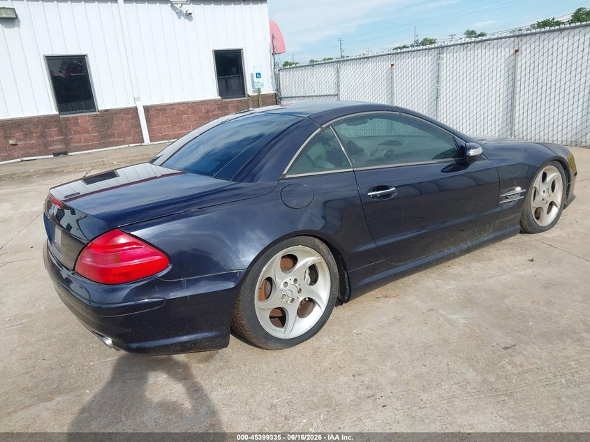 2005 Mercedes-benz Sl-class VIN WDBSK76F65F095982 IAAI salvage auction — NORMAL WEAR, Clear (Missouri), sold $2,625 on 2026-07-28 (photo 4)