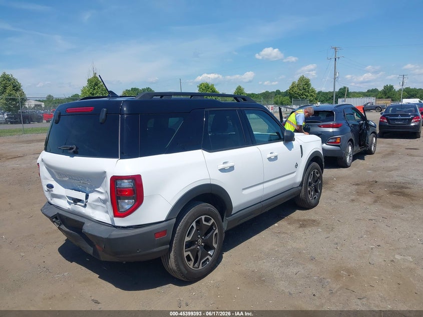 2024 Ford Bronco sport VIN 3FMCR9C64RRE82682 IAAI salvage auction — REAR END, Salvage Title, sold $10,575 on 2026-07-28 (photo 4)