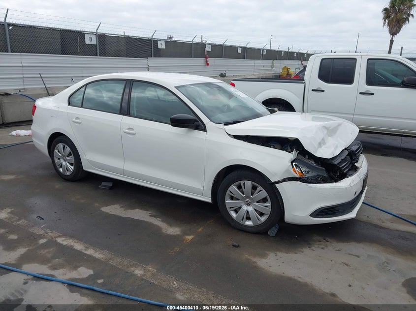 2014 Volkswagen Jetta VIN 3VW2K7AJXEM241746 IAAI salvage auction — FRONT END, Salvage (Arizona), sold $375 on 2026-07-22 (photo 1)