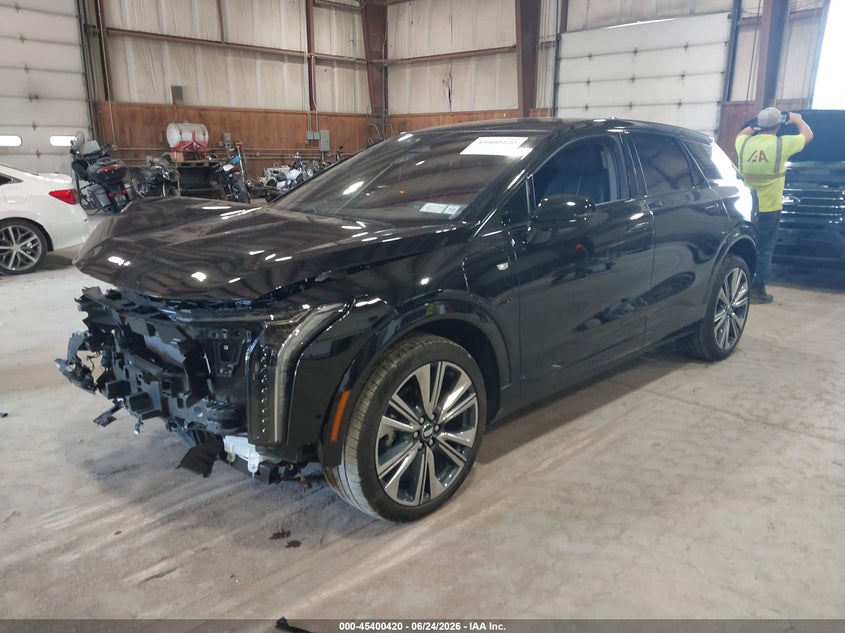 2025 Cadillac Optiq VIN 3GYK3DMR2SS255125 IAAI salvage auction — RIGHT SIDE, Salvage Title, sold $9,250 on 2026-08-13 (photo 2)