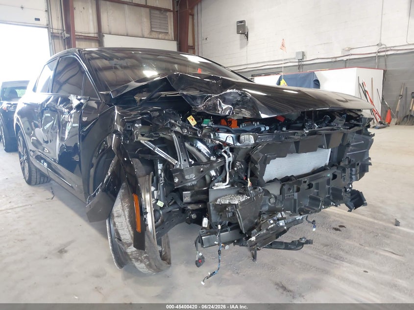 2025 Cadillac Optiq VIN 3GYK3DMR2SS255125 IAAI salvage auction — RIGHT SIDE, Salvage Title, sold $9,250 on 2026-08-13 (photo 6)