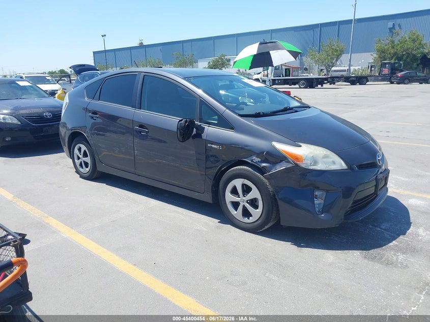 2013 Toyota Prius VIN JTDKN3DU4D1639670 IAAI salvage auction — SIDE, Salvage (California), sold $2,750 on 2026-07-08 (photo 1)
