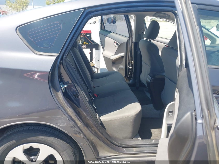2013 Toyota Prius VIN JTDKN3DU4D1639670 IAAI salvage auction — SIDE, Salvage (California), sold $2,750 on 2026-07-08 (photo 8)