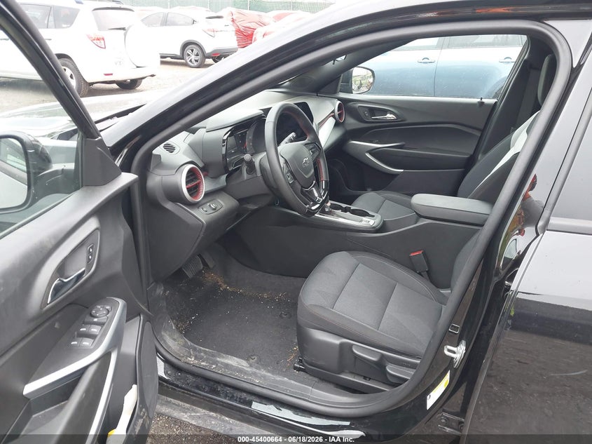 2026 Chevrolet Trax VIN KL77LGEP4TC066085 IAAI salvage auction — FRONT END, Salvage (Pennsylvania), sold $6,600 on 2026-07-11 (photo 5)