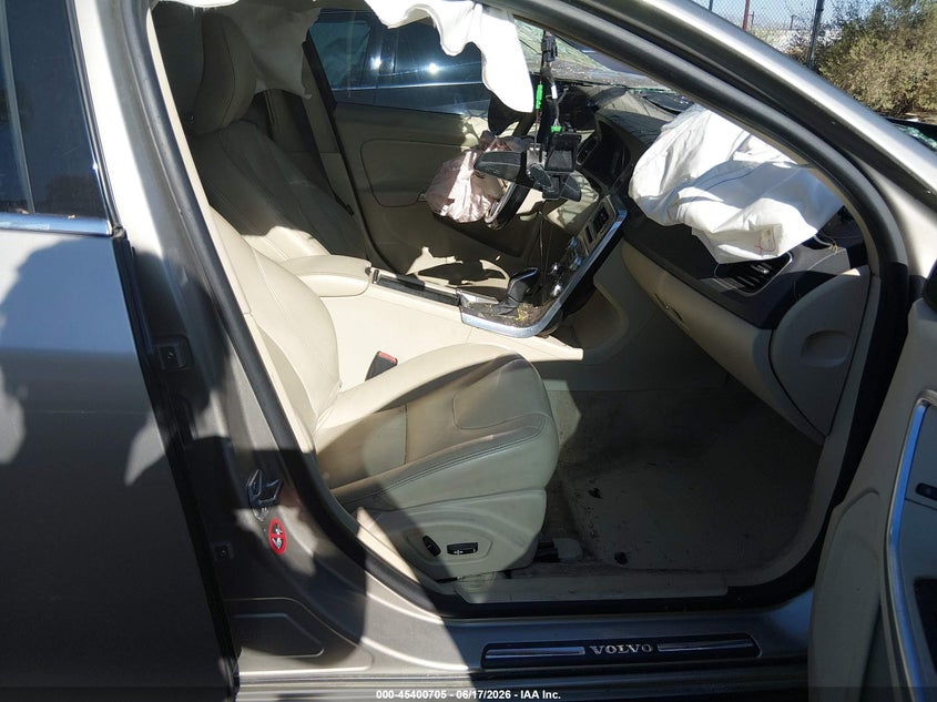 2015 Volvo S60 VIN YV140MFK3F2335746 IAAI salvage auction — FRONT & REAR, Salvage Title, sold $175 on 2026-08-13 (photo 5)