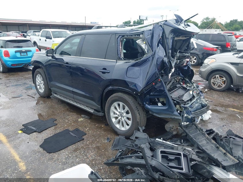 2025 Toyota Highlander VIN 5TDAAAA58SS035449 IAAI salvage auction — REAR END, Salvage (Texas), sold $7,400 on 2026-07-29 (photo 3)