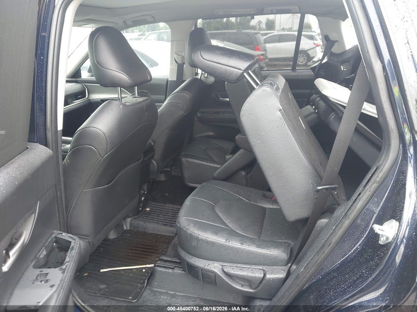 2025 Toyota Highlander VIN 5TDAAAA58SS035449 IAAI salvage auction — REAR END, Salvage (Texas), sold $7,400 on 2026-07-28 (photo 8)