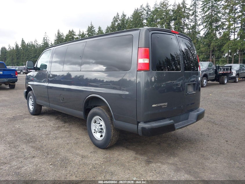 2015 Chevrolet Express 2500 VIN 1GNWGPFG5F1281807 IAAI salvage auction — NORMAL WEAR, Sf97 (Washington), sold $9,100 on 2026-07-29 (photo 3)
