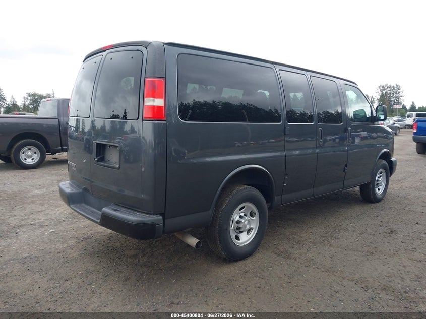 2015 Chevrolet Express 2500 VIN 1GNWGPFG5F1281807 IAAI salvage auction — NORMAL WEAR, Sf97 (Washington), sold $9,100 on 2026-07-29 (photo 4)