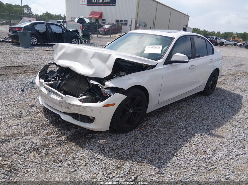 2015 BMW 3er VIN WBA3A5G54FNS87621 IAAI salvage auction — FRONT END, Salvage (Mississippi), sold $425 on 2026-08-14 (photo 2)