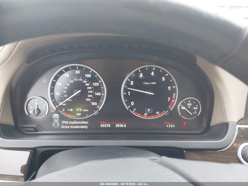 2009 BMW 7 series VIN WBAKB83529CY59026 IAAI salvage auction — RIGHT FRONT, Salvage (Georgia), sold $2,550 on 2026-07-14 (photo 7)
