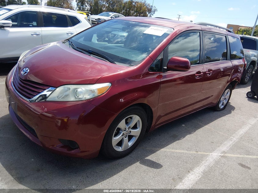 2017 Toyota Sienna VIN 5TDKZ3DC9HS880533 IAAI salvage auction — LEFT & RIGHT, Salvage (California), sold $25 on 2026-07-23 (photo 2)
