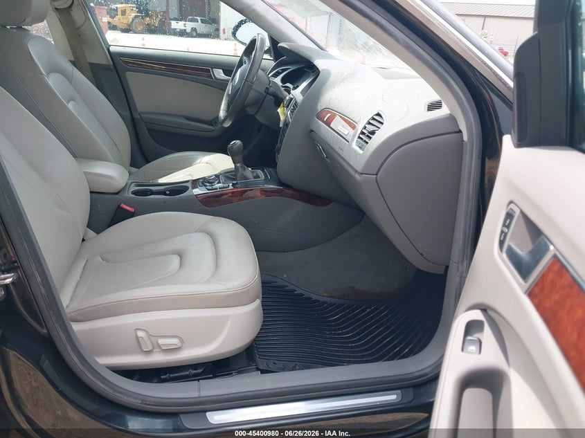 2011 Audi A4 VIN WAUHFAFL2BN002473 IAAI salvage auction — NORMAL WEAR, Clear (Alabama), sold $425 on 2026-07-07 (photo 5)