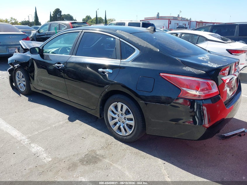 2013 Nissan Altima VIN 1N4AL3AP0DC232245 IAAI salvage auction — NORMAL WEAR, Salvage (California), sold $400 on 2026-07-09 (photo 3)