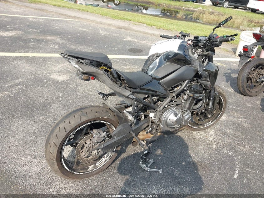 2017 Kawasaki Zr VIN JKAZR2A12HDA17223 IAAI salvage auction — ALL OVER, Rebuildable (Florida), sold $1,100 on 2026-07-28 (photo 4)