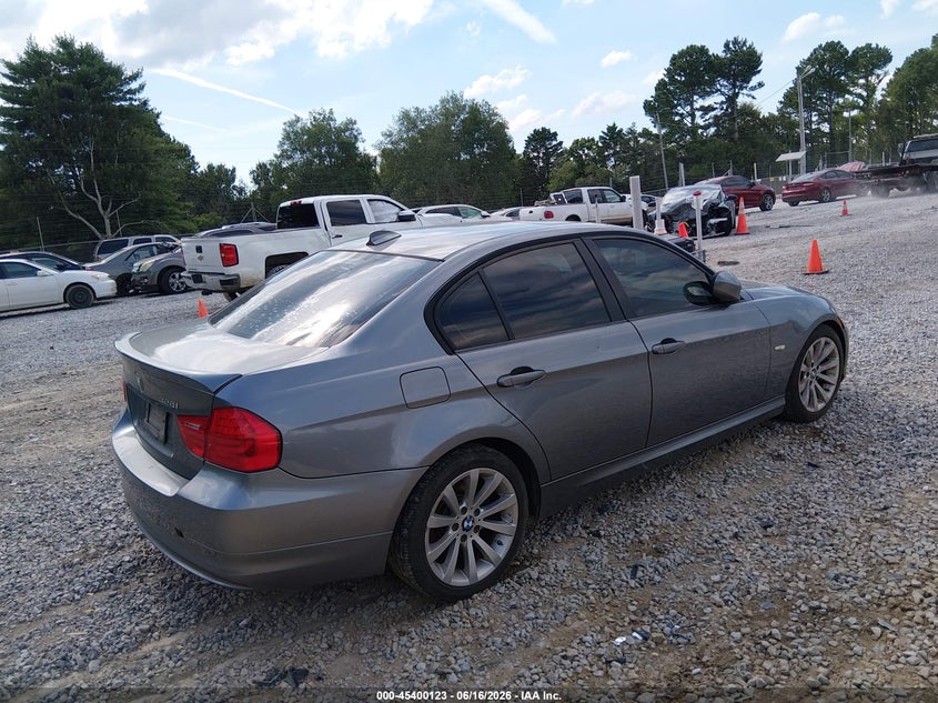 2011 BMW 3 series VIN WBAPH7G52BNN04554 IAAI salvage auction — NORMAL WEAR, Clear (Tennessee), sold $225 on 2026-07-13 (photo 4)