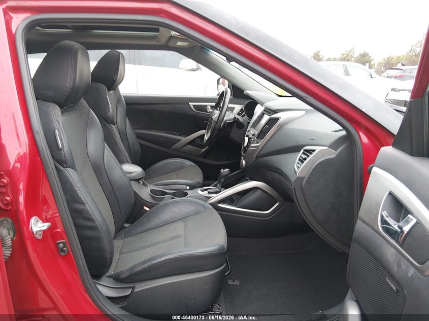 2015 Hyundai Veloster VIN KMHTC6AD3FU241329 IAAI salvage auction — LEFT FRONT, Salvage (California), sold $1,050 on 2026-07-13 (photo 5)