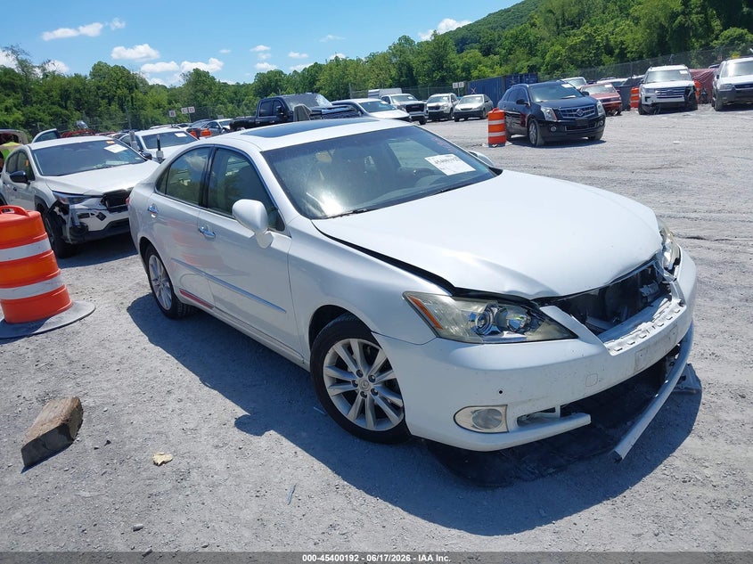2011 Lexus ES VIN JTHBK1EG3B2424583 IAAI salvage auction — FRONT END, Clear (Virginia), sold $900 on 2026-07-14 (photo 1)