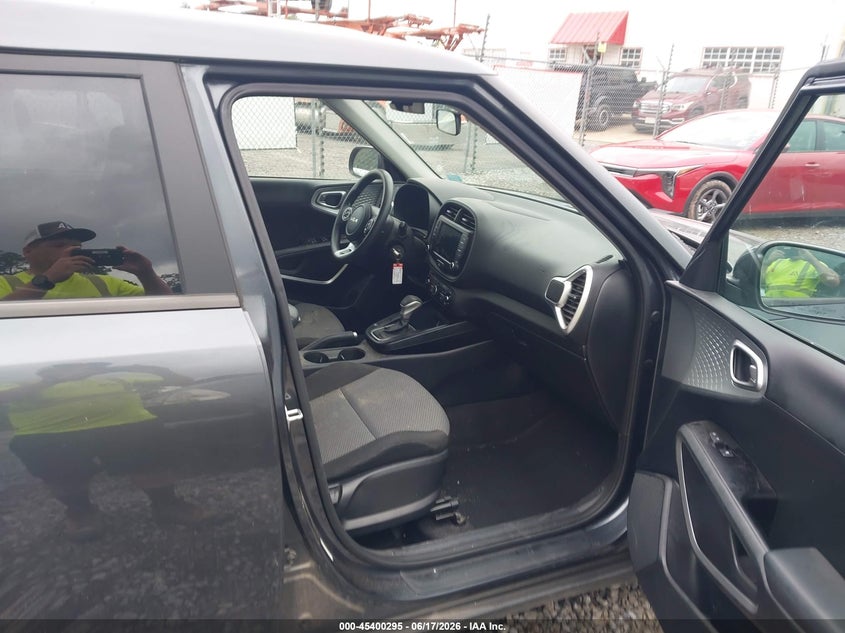 2022 Kia Soul VIN KNDJ23AU4N7824311 IAAI salvage auction — FRONT & REAR, Salvage (Mississippi), sold $2,250 on 2026-07-24 (photo 5)