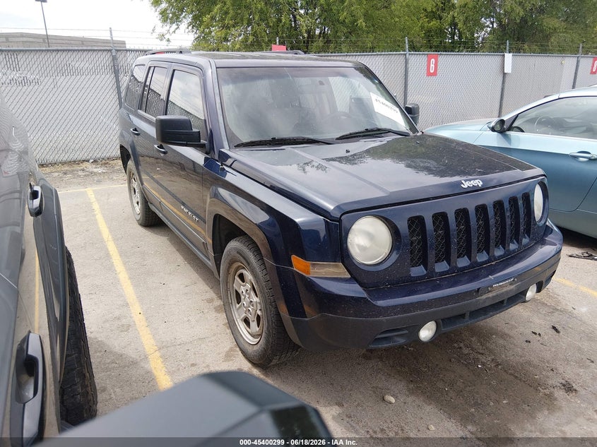 2014 Jeep Liberty (patriot) VIN 1C4NJPBAXED801147 IAAI salvage auction — NORMAL WEAR, Clear (Oregon), sold $275 on 2026-07-31 (photo 1)
