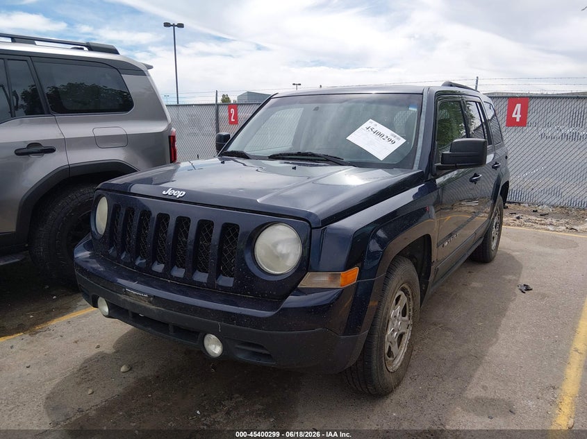 2014 Jeep Liberty (patriot) VIN 1C4NJPBAXED801147 IAAI salvage auction — NORMAL WEAR, Clear (Oregon), sold $275 on 2026-07-31 (photo 2)