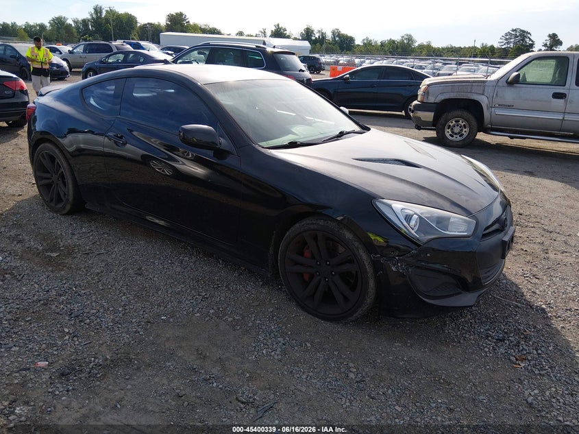 2013 Hyundai Genesis VIN KMHHT6KD0DU082562 IAAI salvage auction — ENGINE DAMAGE, Clear (Virginia), sold $575 on 2026-07-31 (photo 1)