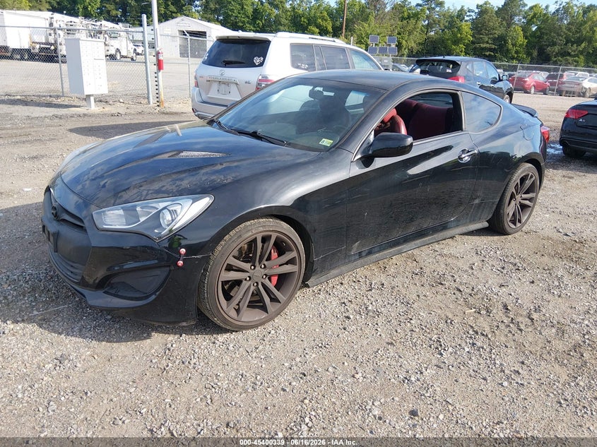 2013 Hyundai Genesis VIN KMHHT6KD0DU082562 IAAI salvage auction — ENGINE DAMAGE, Clear (Virginia), sold $575 on 2026-07-31 (photo 2)