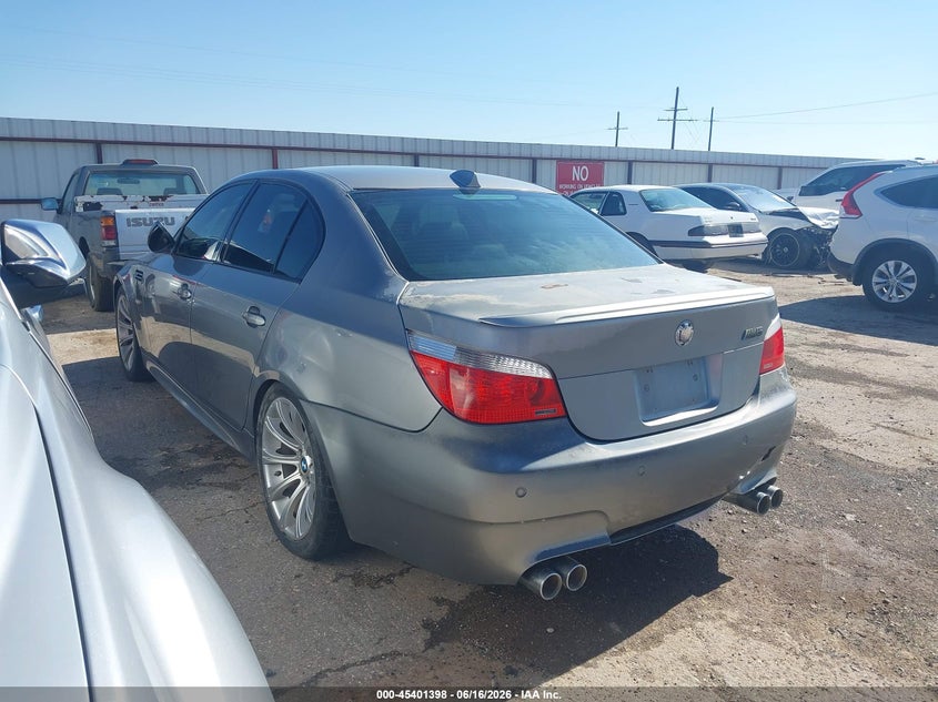 2006 BMW M5 VIN WBSNB93536B581964 IAAI salvage auction — NORMAL WEAR, Original (Texas), sold $8,400 on 2026-07-14 (photo 3)