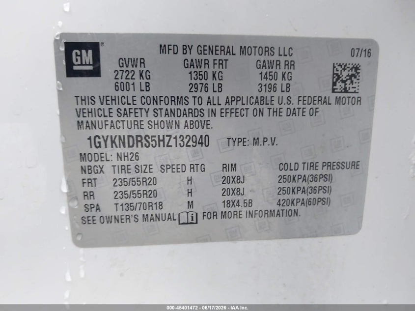2017 Cadillac Xt5 VIN 1GYKNDRS5HZ132940 IAAI salvage auction — RIGHT FRONT, Clear (Wisconsin), sold $1,800 on 2026-07-23 (photo 9)