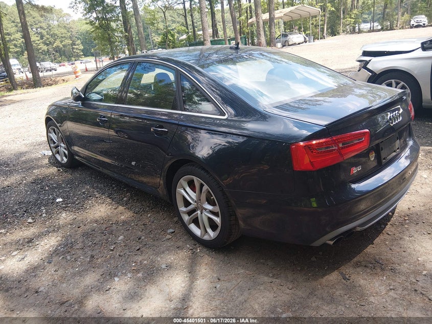 2013 Audi S6 VIN WAUJ2AFC2DN030631 IAAI salvage auction — NORMAL WEAR, Clear (Virginia), sold $4,325 on 2026-07-28 (photo 3)