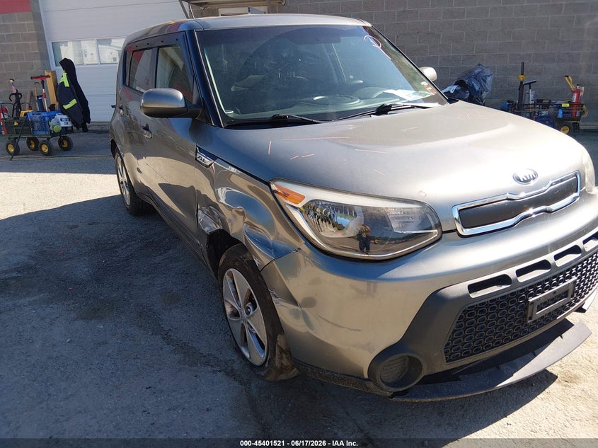 2015 Kia Soul VIN KNDJN2A28F7169572 IAAI salvage auction — RIGHT FRONT, Salvage (Maine), sold $25 on 2026-07-27 (photo 6)