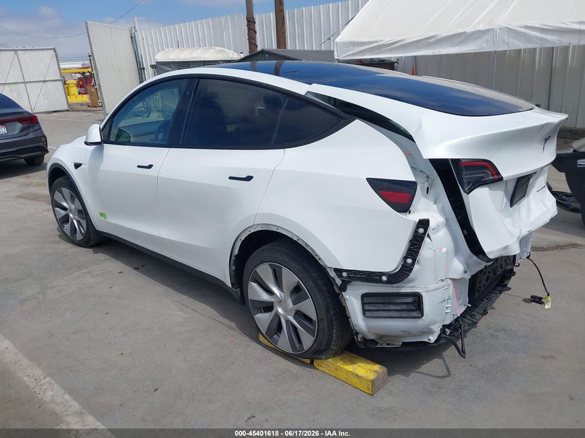 2023 Tesla Model y VIN 7SAYGDEE1PA078602 IAAI salvage auction — REAR END, Salvage (California), sold $11,825 on 2026-07-06 (photo 3)