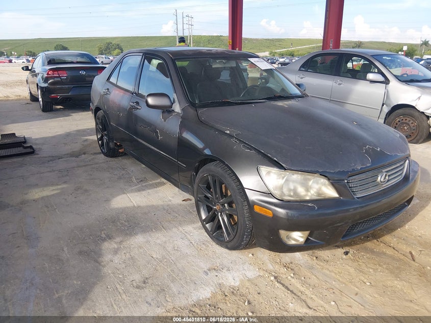 2001 Lexus Is 300 VIN JTHBD182210004107 IAAI salvage auction — NORMAL WEAR, Clear (Florida), sold $475 on 2026-07-07 (photo 1)