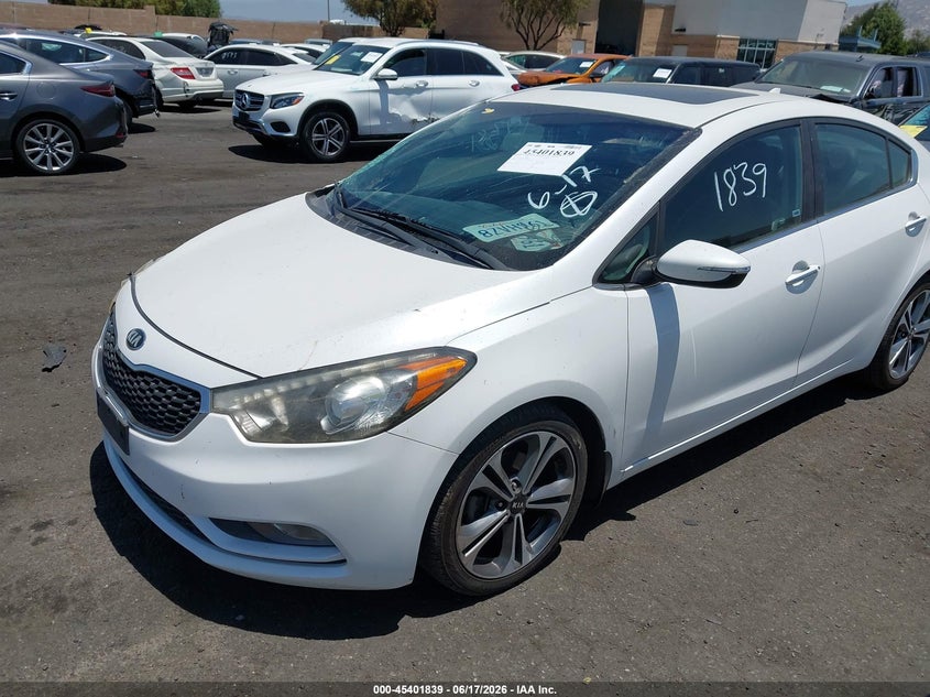 2016 Kia Forte VIN KNAFZ4A83G5598171 IAAI salvage auction — RIGHT SIDE, Salvage Title, sold $25 on 2026-07-24 (photo 2)
