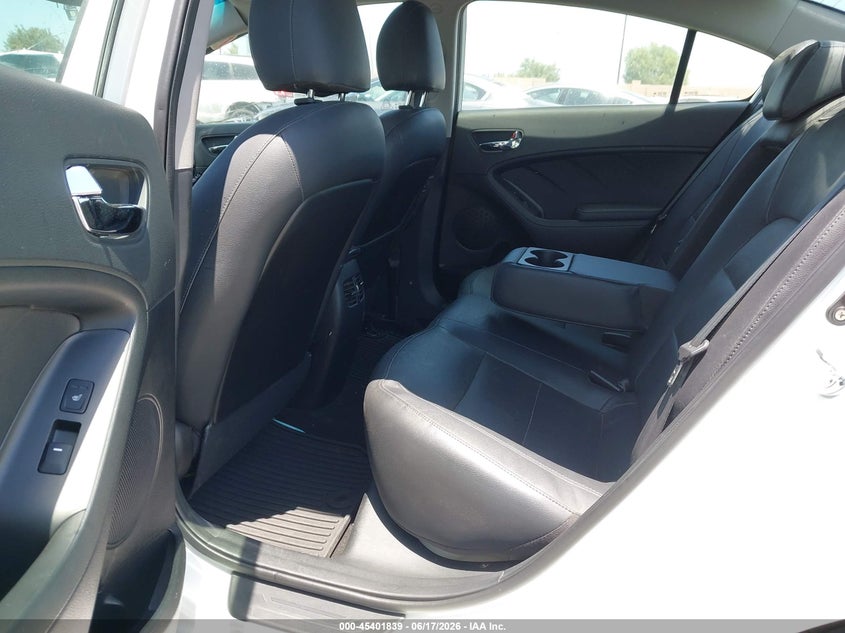 2016 Kia Forte VIN KNAFZ4A83G5598171 IAAI salvage auction — RIGHT SIDE, Salvage Title, sold $25 on 2026-07-24 (photo 8)