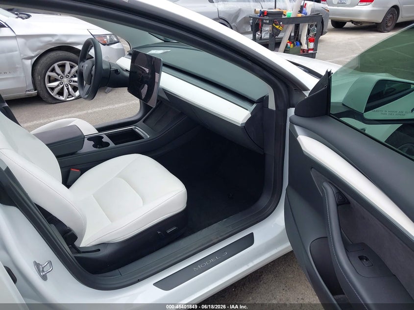 2022 Tesla Model 3 VIN 5YJ3E1EA2NF357954 IAAI salvage auction — SIDE, Salvage (California), sold $9,800 on 2026-07-08 (photo 5)