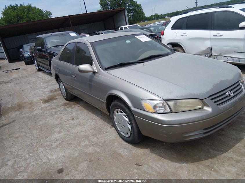 1999 Toyota Camry VIN JT2BG22K8X0296466 IAAI salvage auction — NORMAL WEAR, Clear (Oklahoma), sold $225 on 2026-07-29 (photo 1)