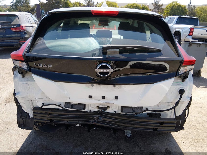 2023 Nissan Leaf VIN 1N4AZ1BV9PC555584 IAAI salvage auction — REAR END, Salvage (California), sold $4,850 on 2026-07-05 (photo 6)