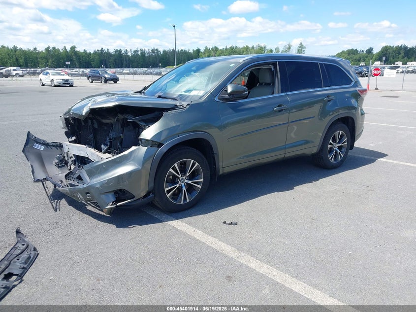 2016 Toyota Highlander VIN 5TDJKRFH6GS292180 IAAI salvage auction — FRONT END, Salvage Title, sold $3,850 on 2026-08-02 (photo 2)