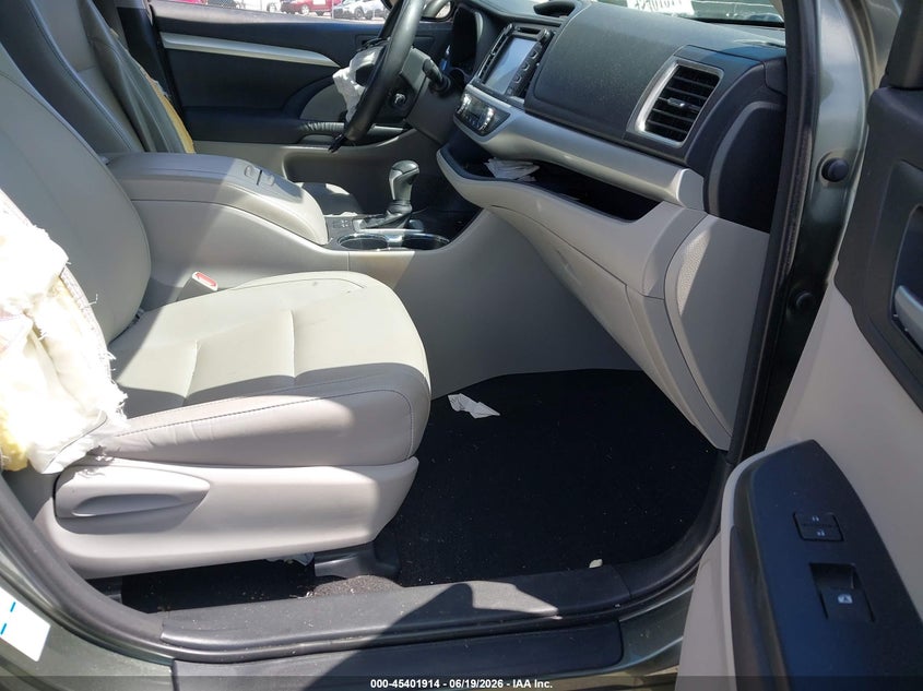 2016 Toyota Highlander VIN 5TDJKRFH6GS292180 IAAI salvage auction — FRONT END, Salvage Title, sold $3,850 on 2026-08-02 (photo 5)