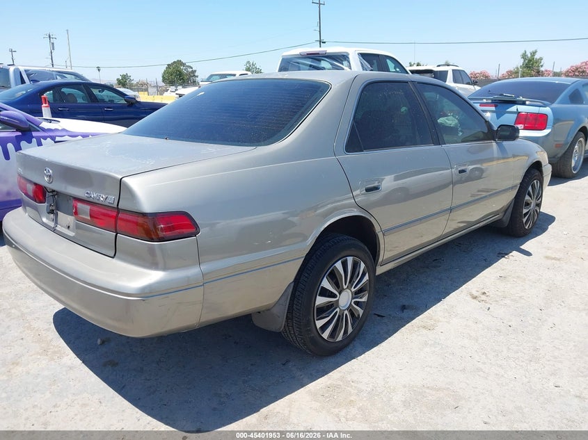 1998 Toyota Camry VIN JT2BG22K7W0118532 IAAI salvage auction — LEFT FRONT, Salvage (California), sold $275 on 2026-07-23 (photo 4)