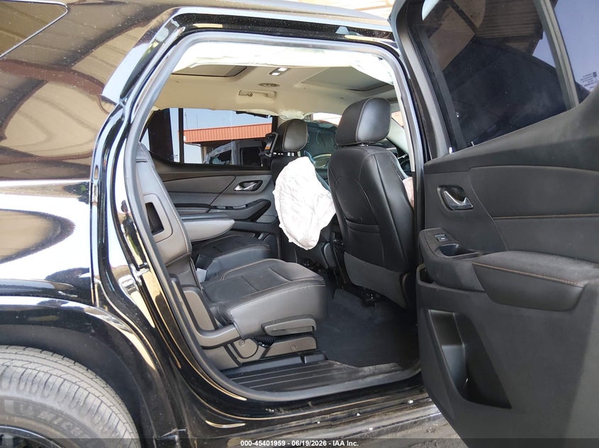 2020 Chevrolet Traverse VIN 1GNERKKW4LJ191324 IAAI salvage auction — SIDE, Salvage (Arizona), sold $4,550 on 2026-07-10 (photo 8)
