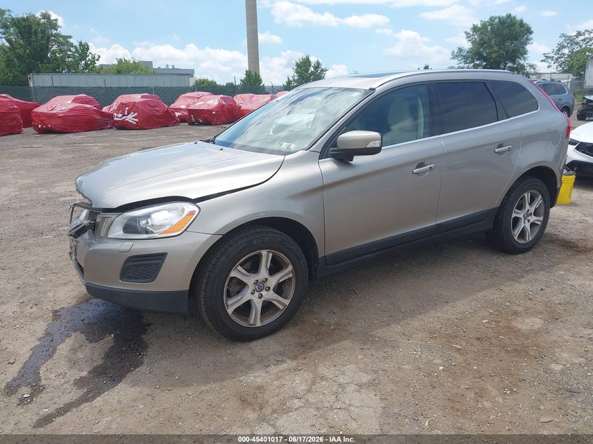 2013 Volvo Xc60 VIN YV4952DZ3D2441397 IAAI salvage auction — FRONT END, Salvage (Pennsylvania), sold $1,425 on 2026-07-10 (photo 2)