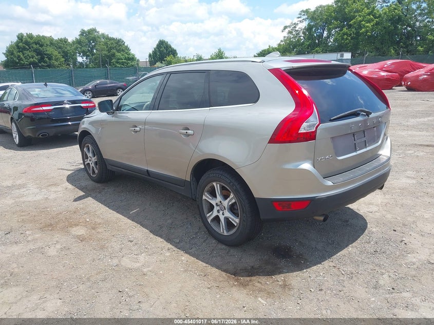 2013 Volvo Xc60 VIN YV4952DZ3D2441397 IAAI salvage auction — FRONT END, Salvage (Pennsylvania), sold $1,425 on 2026-07-10 (photo 3)