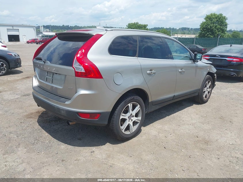 2013 Volvo Xc60 VIN YV4952DZ3D2441397 IAAI salvage auction — FRONT END, Salvage (Pennsylvania), sold $1,425 on 2026-07-10 (photo 4)