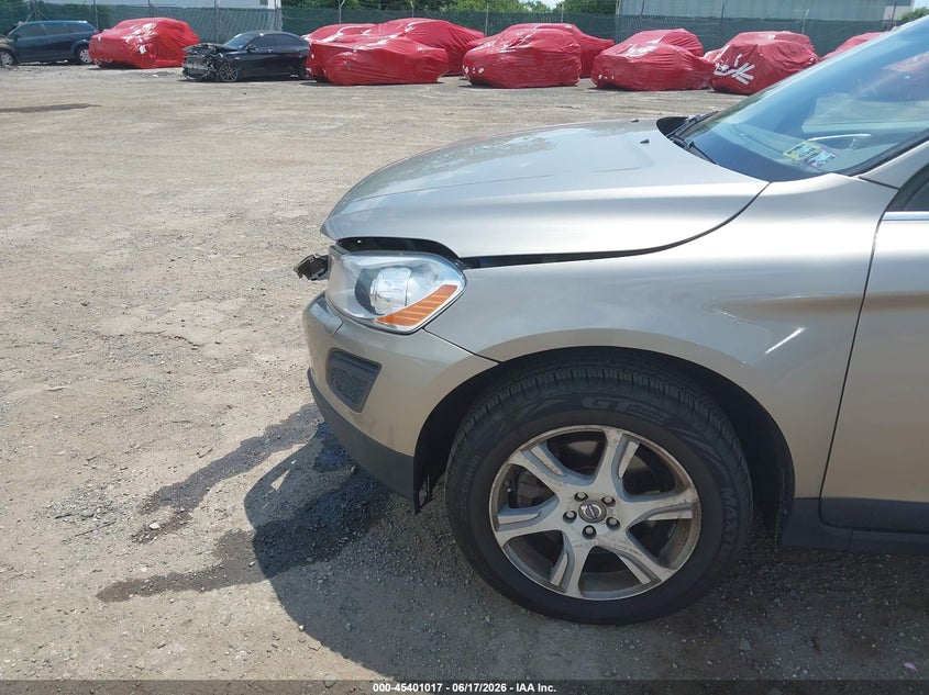 2013 Volvo Xc60 VIN YV4952DZ3D2441397 IAAI salvage auction — FRONT END, Salvage (Pennsylvania), sold $1,425 on 2026-07-10 (photo 6)