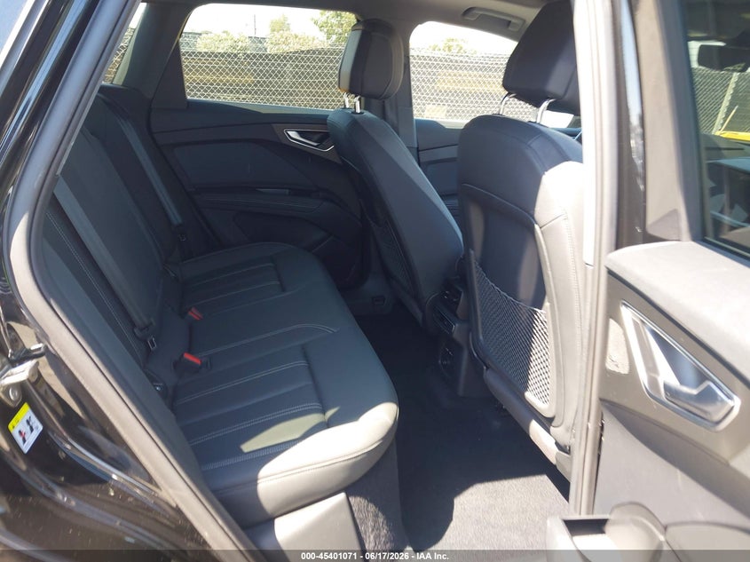 2023 Audi Q4 e-tron VIN WA1L2BFZXPP076149 IAAI salvage auction — ROOF, Salvage (California), sold $16,600 on 2026-08-17 (photo 8)